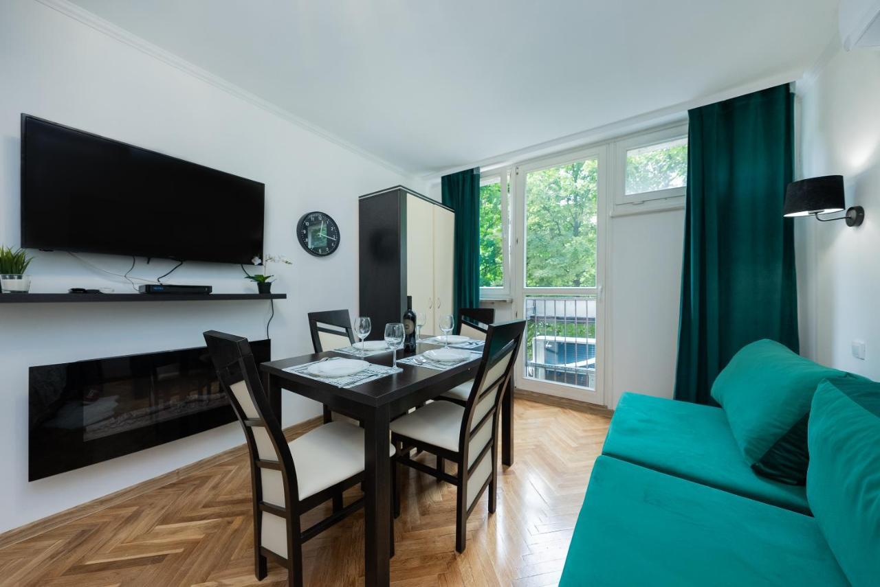 Unitapartaments Short Rent Apartment In Warsaw By Metro Station Rondo Onz Apart With 3Bedrooms 23 Extérieur photo